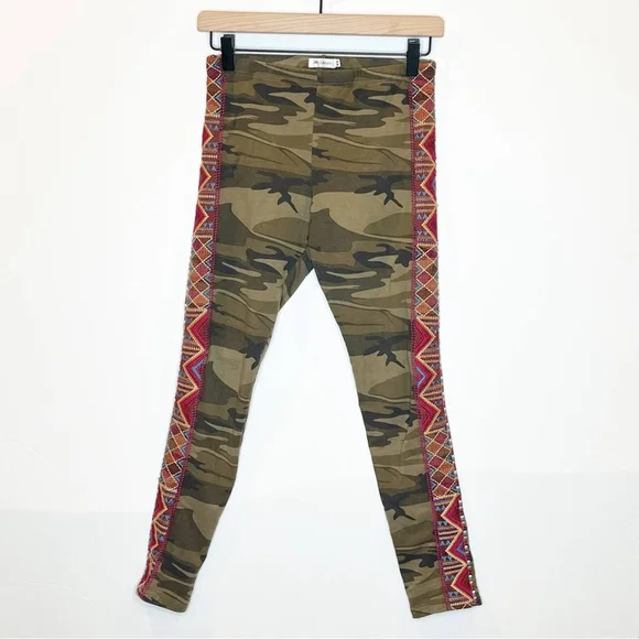 Johnny Was Marjan Camo Embroidered Leggins Size XS - Picture 4 of 12